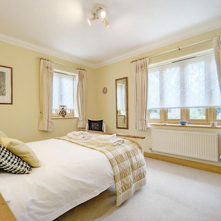 Wisteria Way, Tangmere Exterior foto